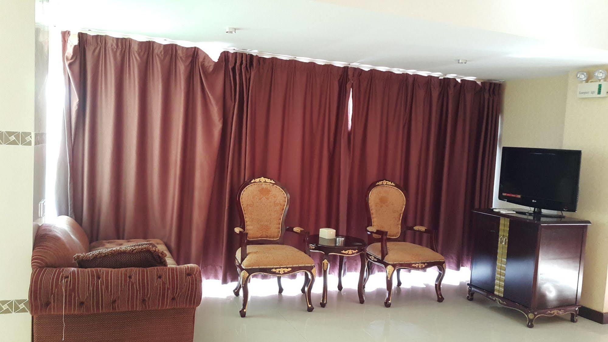 The Privi Suites Pattaja Kültér fotó